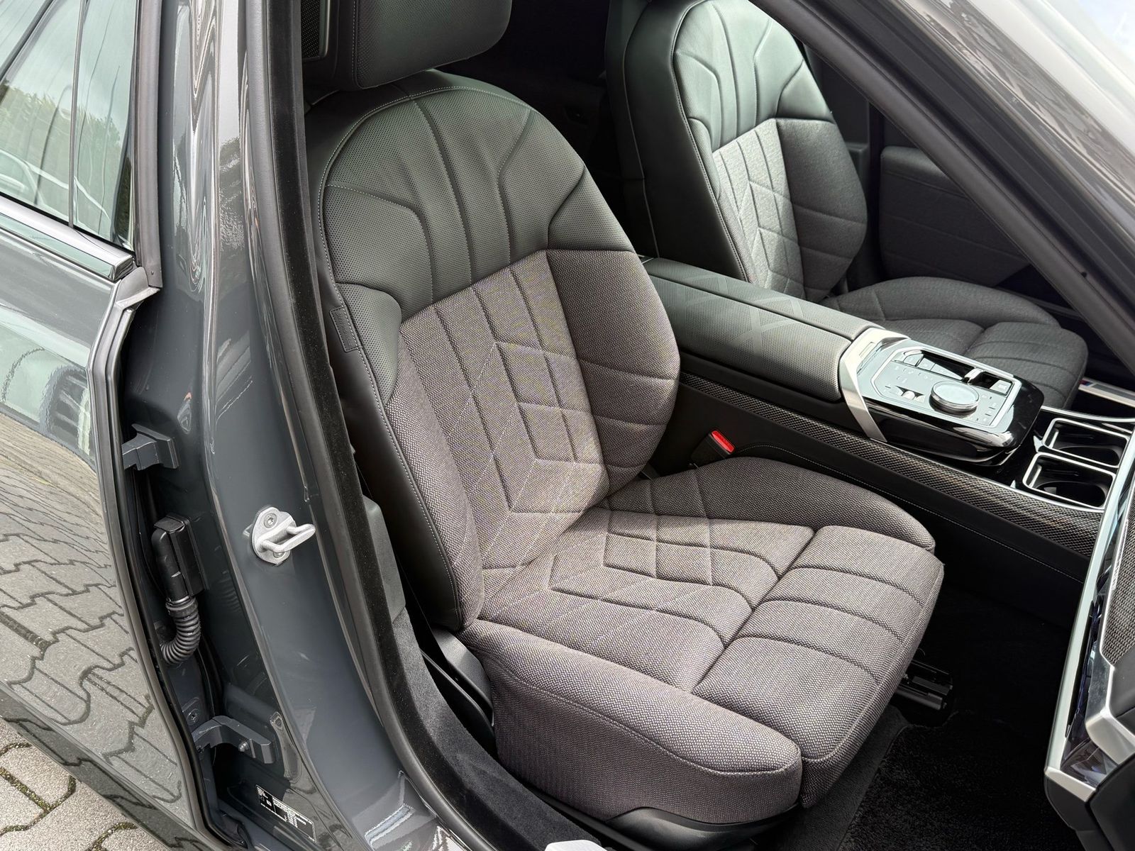 BMW 750 - Bild 31