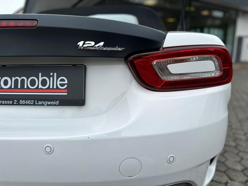 Abarth 124 Spider