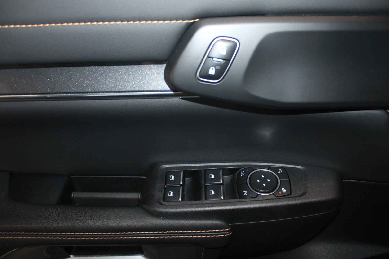 Fahrzeugabbildung Ford Ranger Wildtrak e-4WD Aut. AHK LED TECHNOLOGIE