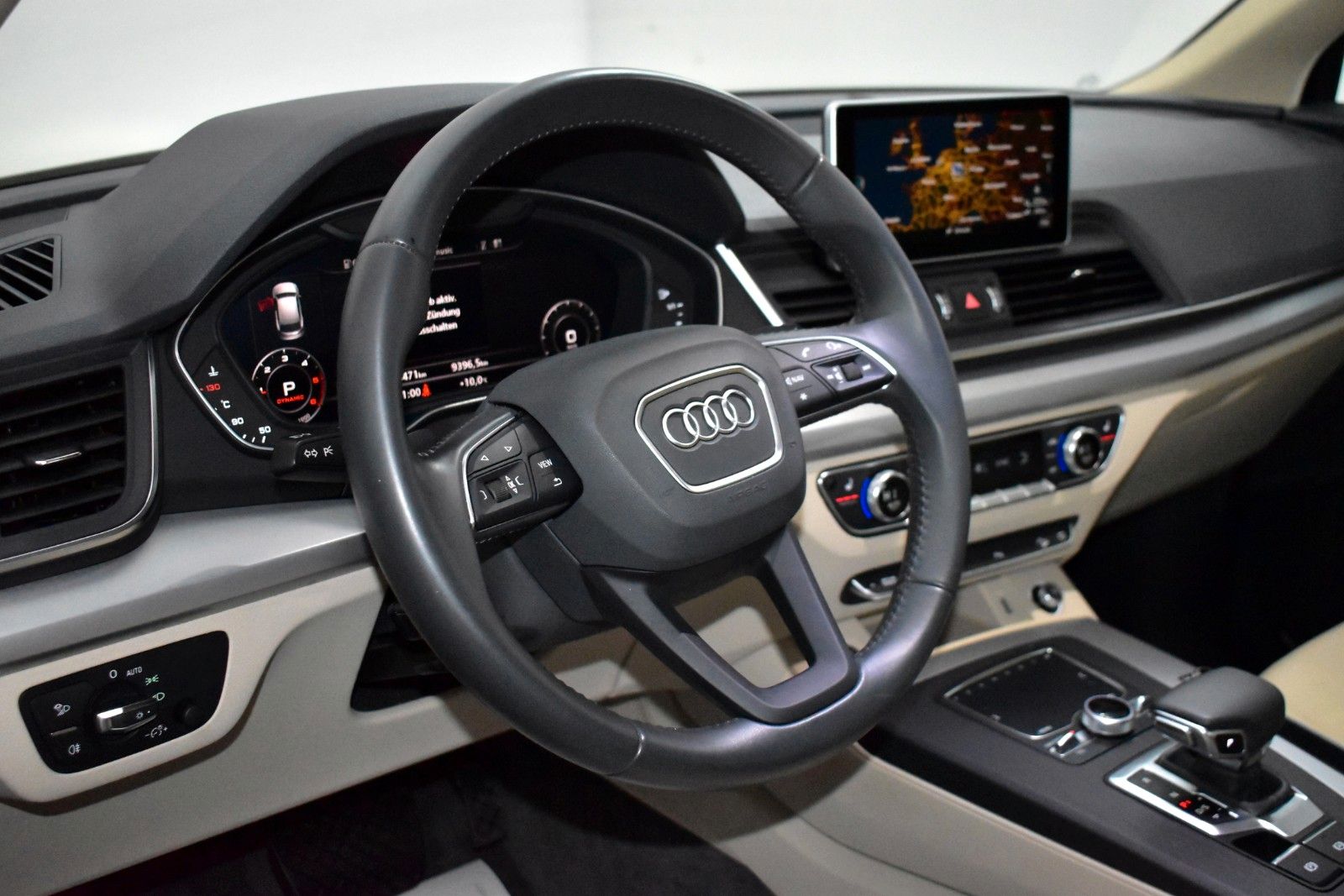 Fahrzeugabbildung Audi Q5 35 TDI,Leder,Navi,LED,SH,PDC,DAB,Panorama