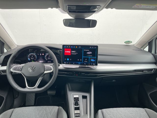 Golf VIII 1.5 eTSI DSG Life Kamera/ACC/App-Con.