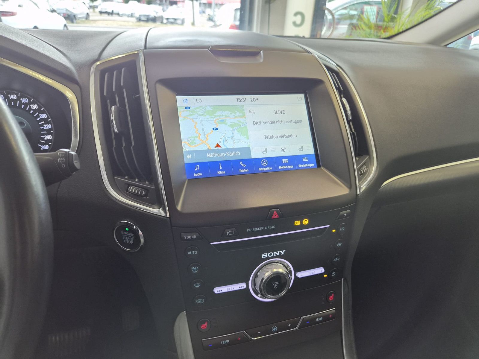 Fahrzeugabbildung Ford S-Max Titanium / 7 SITZE / SCHECKHEFT
