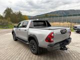 Toyota Hilux Invincible 2.8 - gebrauchte Toyota Hilux aus dem Jahr 2022