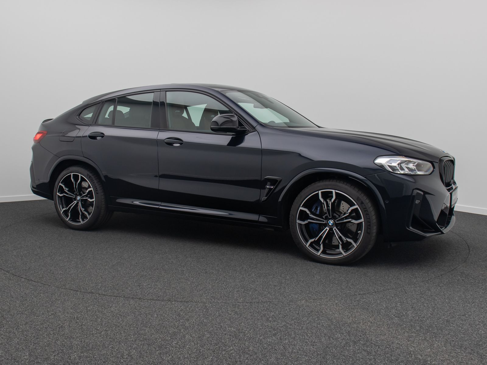 Fahrzeugabbildung BMW X4 M Competition HUD Kamera DAB Panorama 21Zoll