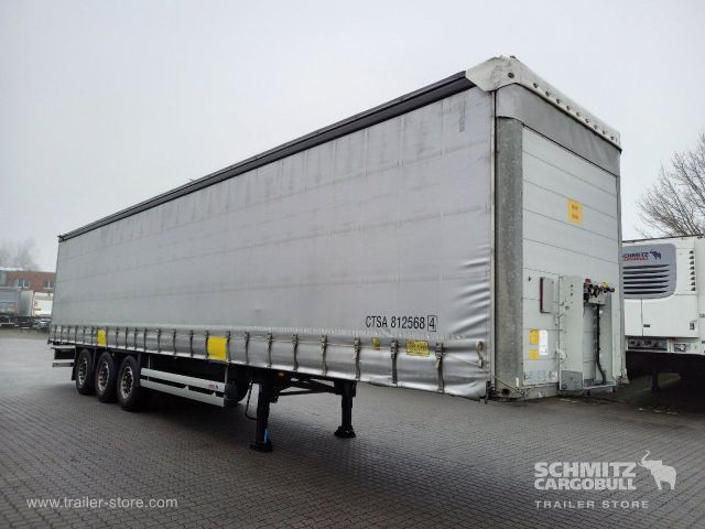 Schmitz Cargobull Curtainsider Standard Getränke