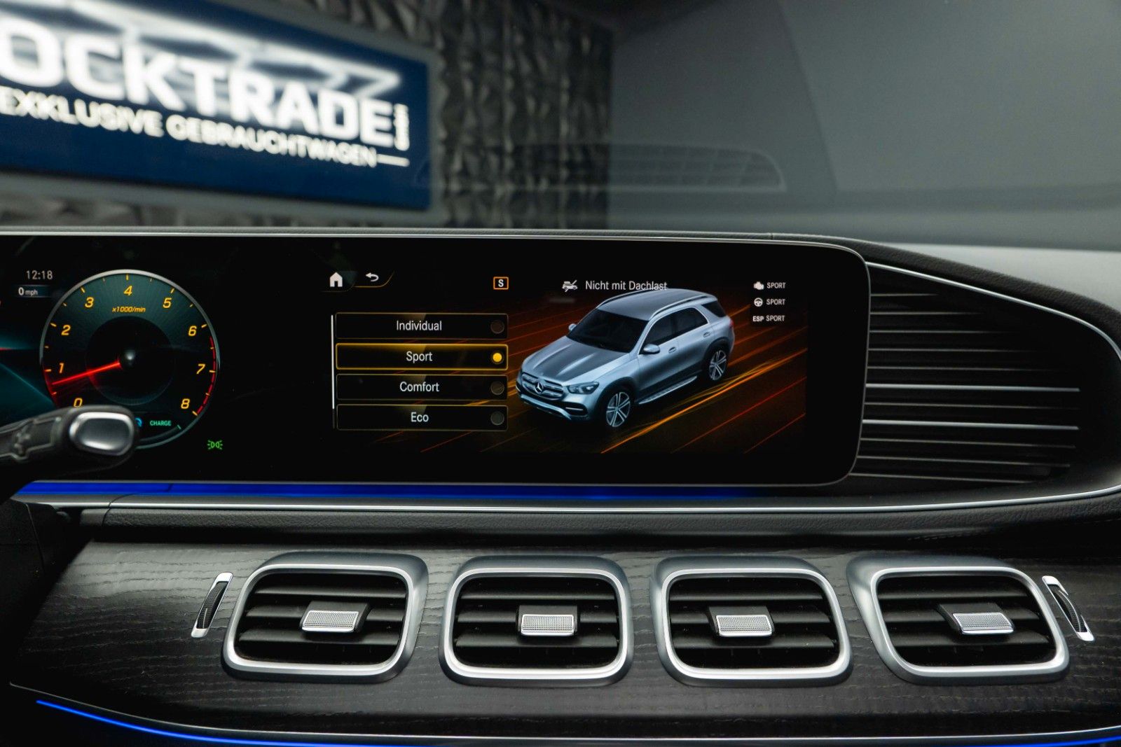 Fahrzeugabbildung Mercedes-Benz GLE 450 4Matic AMG NightPaket | Pano | ACC | LED