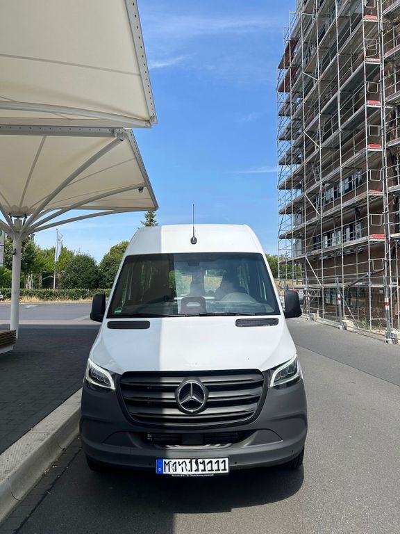 Image of Mercedes-Benz Sprinter