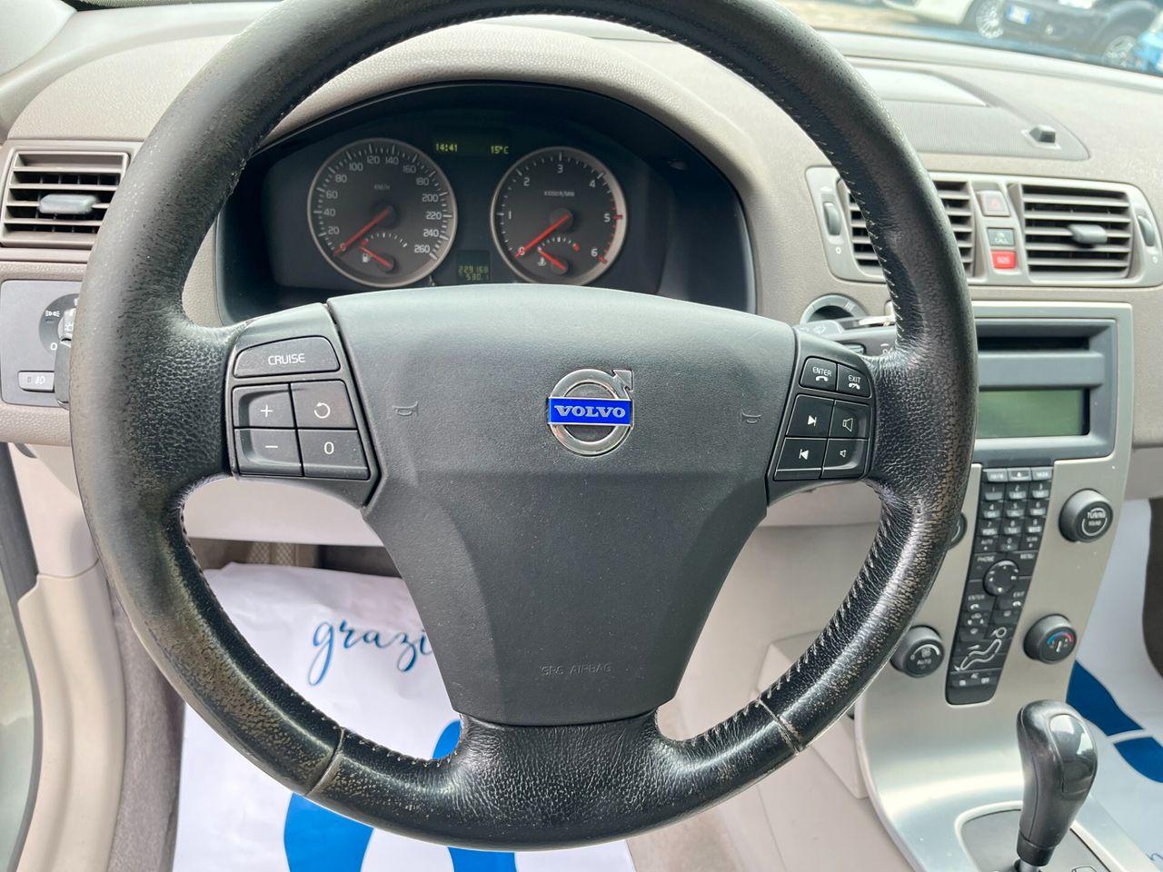 Volvo V50 2007 — photo 13