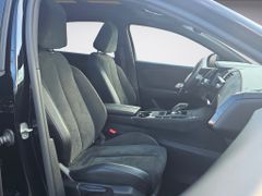 Fahrzeugabbildung DS Automobiles DS 7 Crossback E-Tense 225 Performance Line