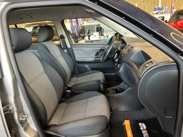 MYAUTOCENTER – Gebraucht- und Jahreswagen mit Werkstattservice in Pfaffenhofen Skoda Fabia *Klima*TÜV NEU*