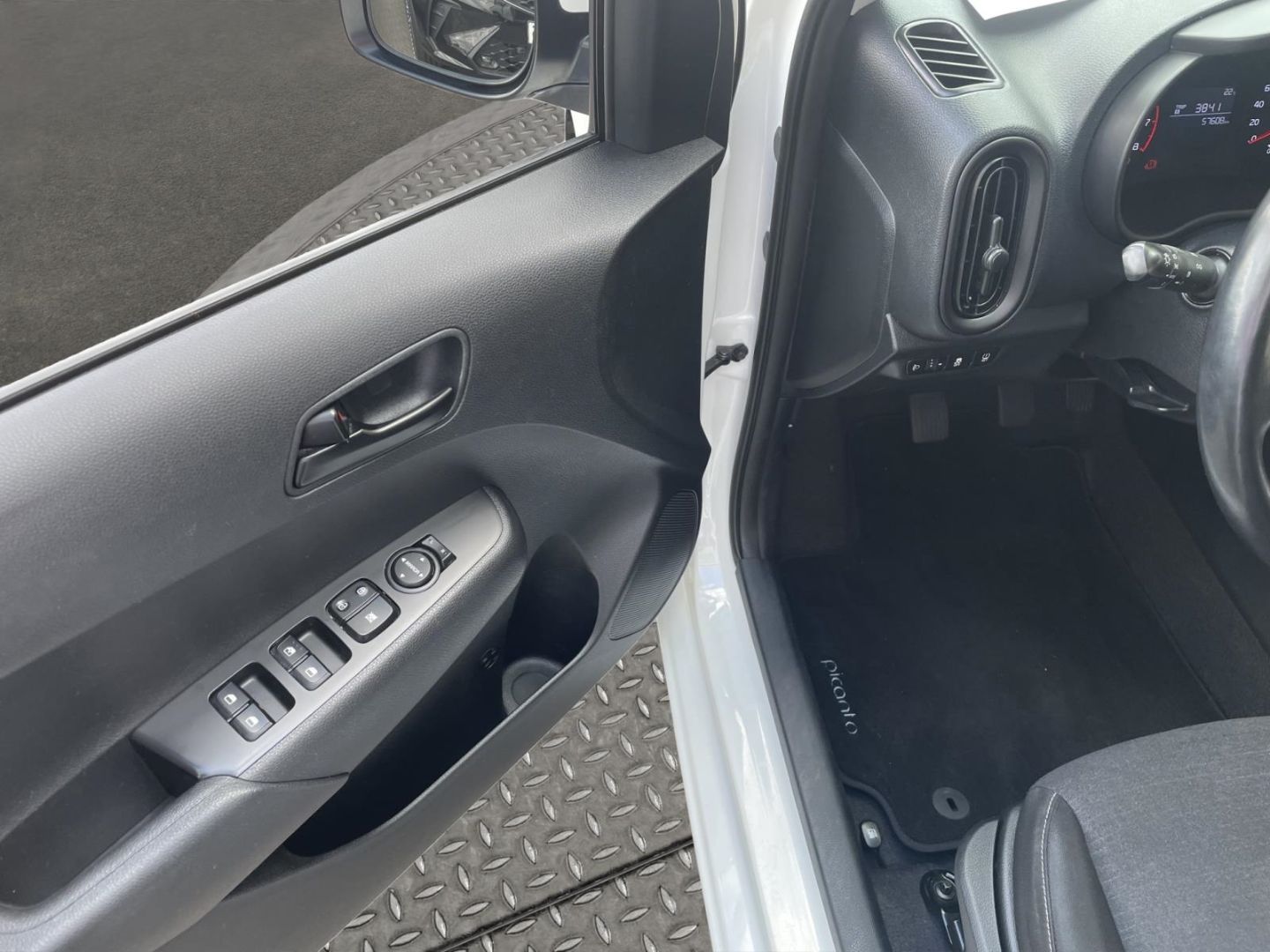 Fahrzeugabbildung Kia Picanto Edition 7 SHZ LenkradHZG Tel.-Vorb. Berg