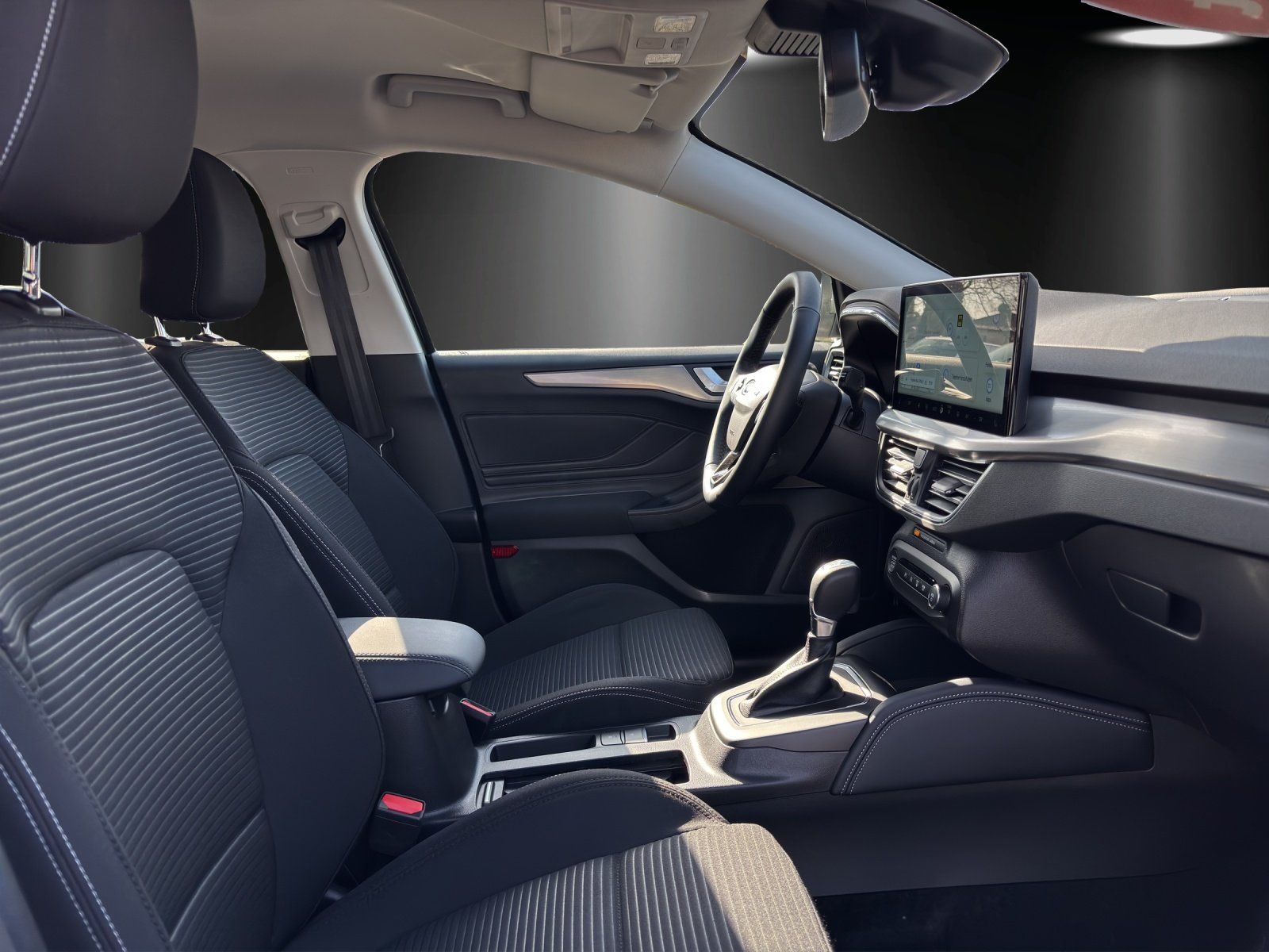 Fahrzeugabbildung Ford Focus Titanium X Turnier 155PS B&O Winter Pak.