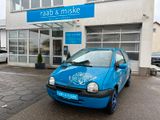 Renault Twingo - Renault Twingo aus 2003 mit Benzin-Antrieb: Kleinwagen