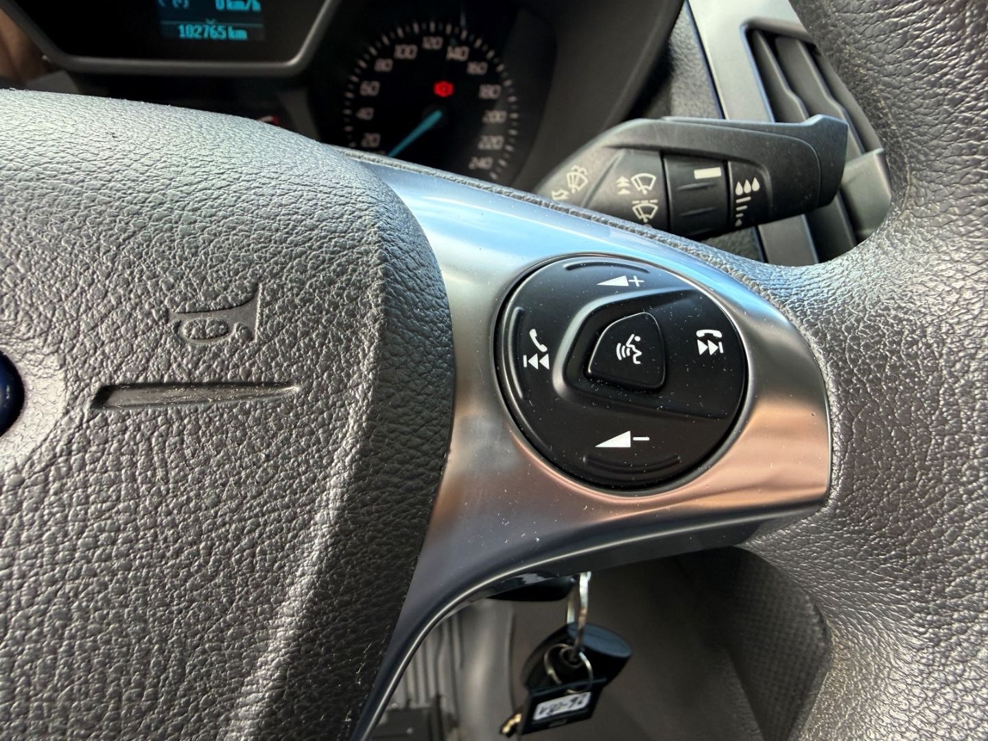 Fahrzeugabbildung Ford Transit Connect Kasten Trend AHK  Regalsystem PD