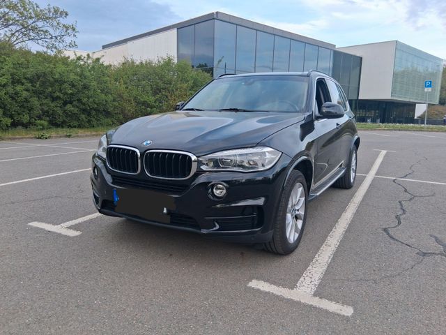 BMW X5 xDrive 30d - Standheizung, Panorama
