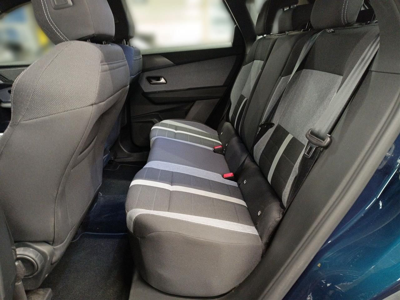 Fahrzeugabbildung Opel Grandland Edition MildHybrid 107KW AT