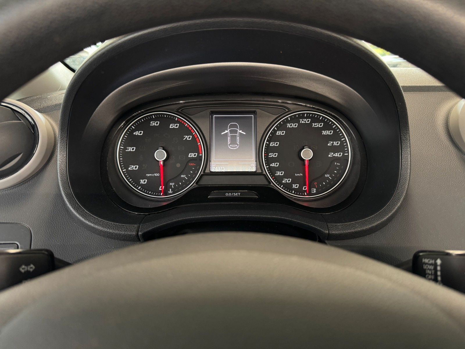 Fahrzeugabbildung SEAT Ibiza 1.0 Reference  "Klima LM Parksensoren hi."