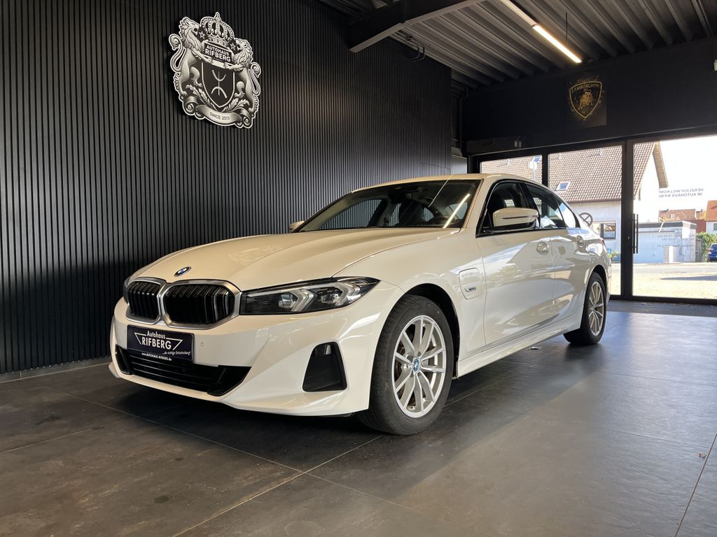 Image of BMW 320