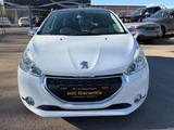 Peugeot 208 Style ZR bei 97 TKM gew.+ TÜV neu + Panorama - Peugeot: Style