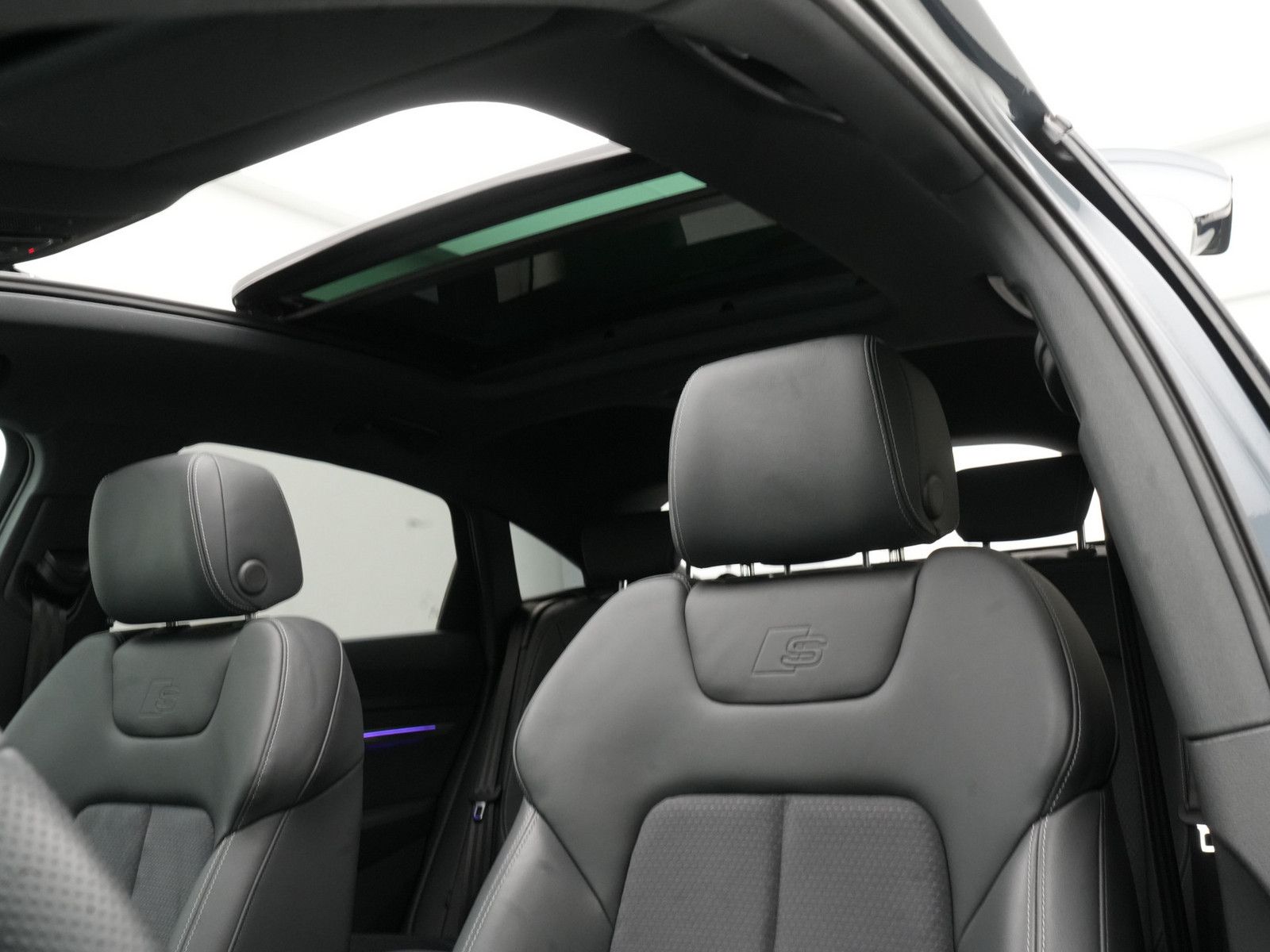 Audi Q8 S line NAVI PANO B&O KAM 360°MATRIX SHZ foto 4