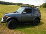 Lada Niva 4x4 Legend/Bronto AHK 39 TKM TOP! - Lada Niva mit Benzin-Antrieb: Geländewagen