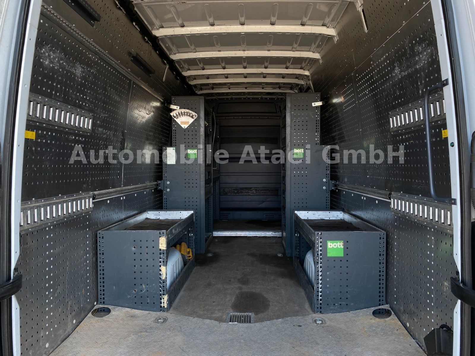 Fahrzeugabbildung Mercedes-Benz Sprinter 516 CDI *MAXI* WERKSTATT+ AHK (9207)