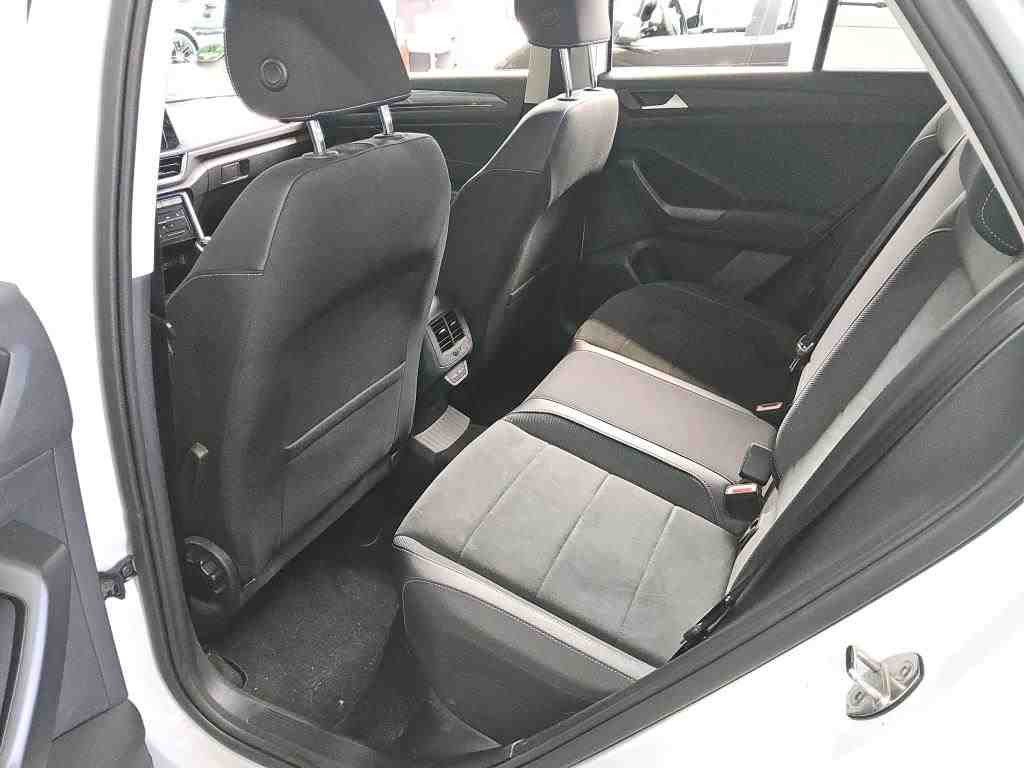 Volkswagen T-Roc - Bild 9