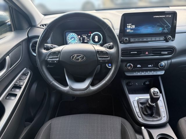 Fahrzeugabbildung Hyundai KONA 2WD 1.0 T-GDI +KLIMA+RFK+PDC+LED+SHZ+NAVI+U