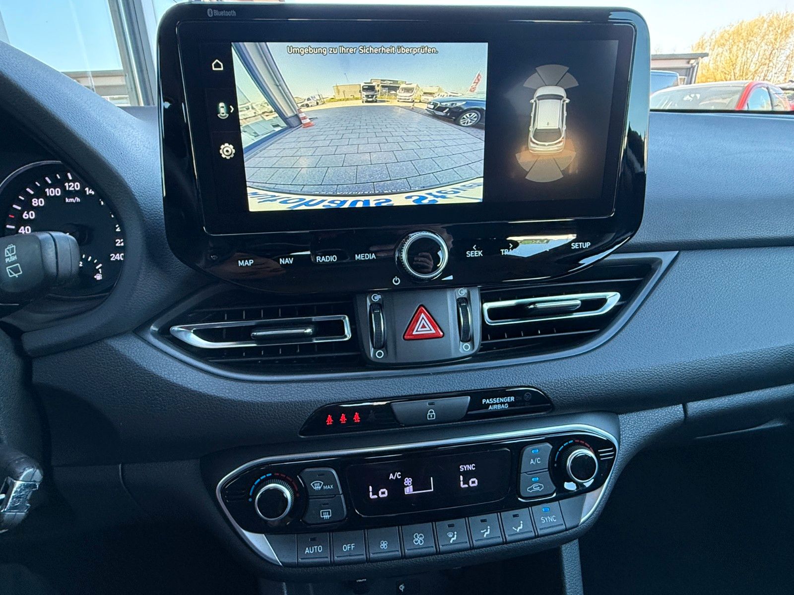 Fahrzeugabbildung Hyundai i30 Trend Mild-Hybrid,Navi,Sitzh.Kamera v+h