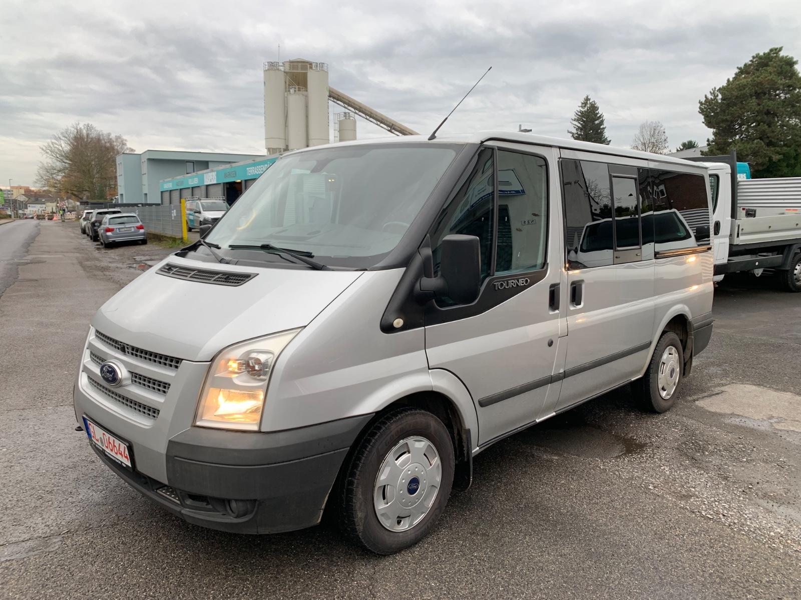 Ford Tourneo 9-Sitzer Klima PDC Scheckheft