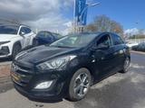 Hyundai i30/STYLE/2.HAND/KLIMA/ALU/PDC/SHZ/LHZ/S:HEFT!!! - Hyundai i30 Style mit Diesel-Antrieb