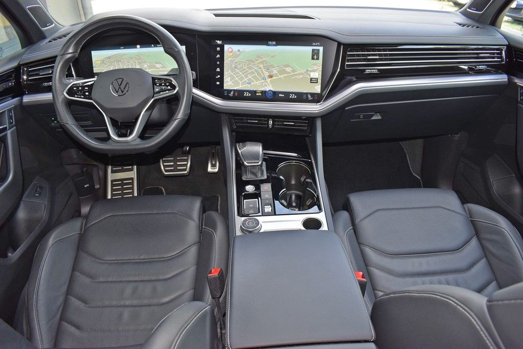 Volkswagen Touareg TDI 3.0 4Mo Tip. R-Line Matrix AHK 360 foto 2