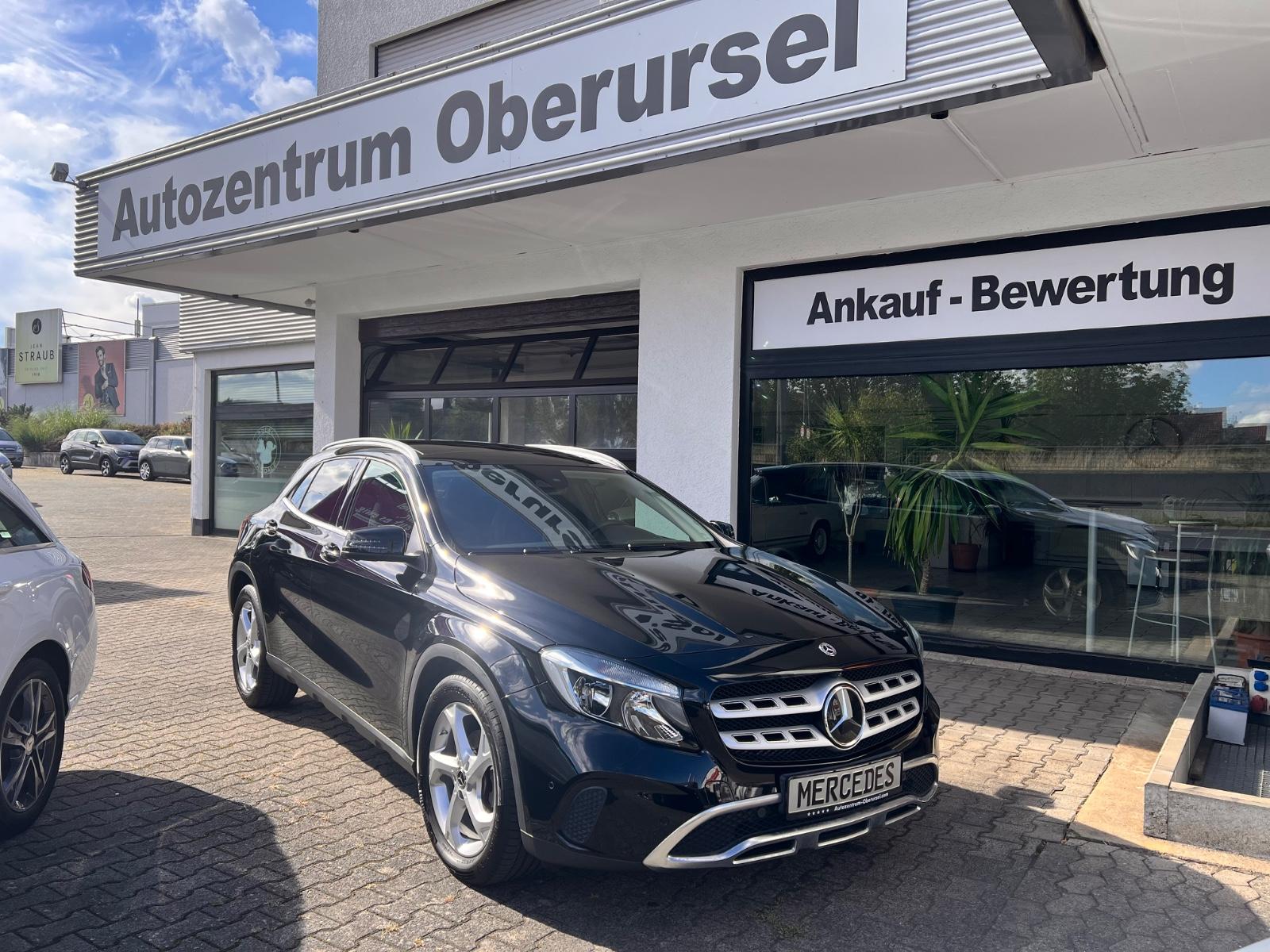 Mercedes-Benz GLA 200*Urban*Panorama*360°*Standhzg*Distronic