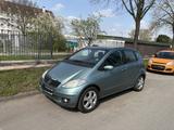 Mercedes-Benz A 170 AUTOMATIK ALU KLIMA PDC TÜV NEU - gebrauchte Mercedes-Benz A 170 aus dem Jahr 2005