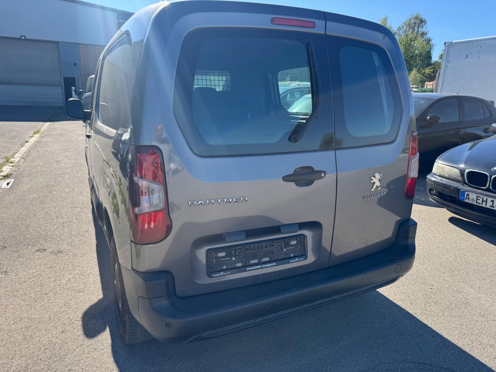 Peugeot Partner Premium L1 5 Stück Klima PDC Navi