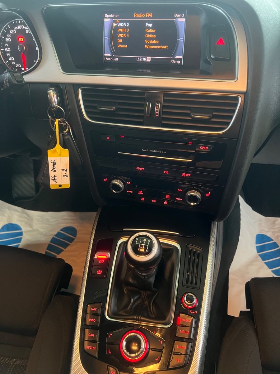 Fahrzeugabbildung Audi A4 Avant 2.0 TDI S line quattro *1.HAND*