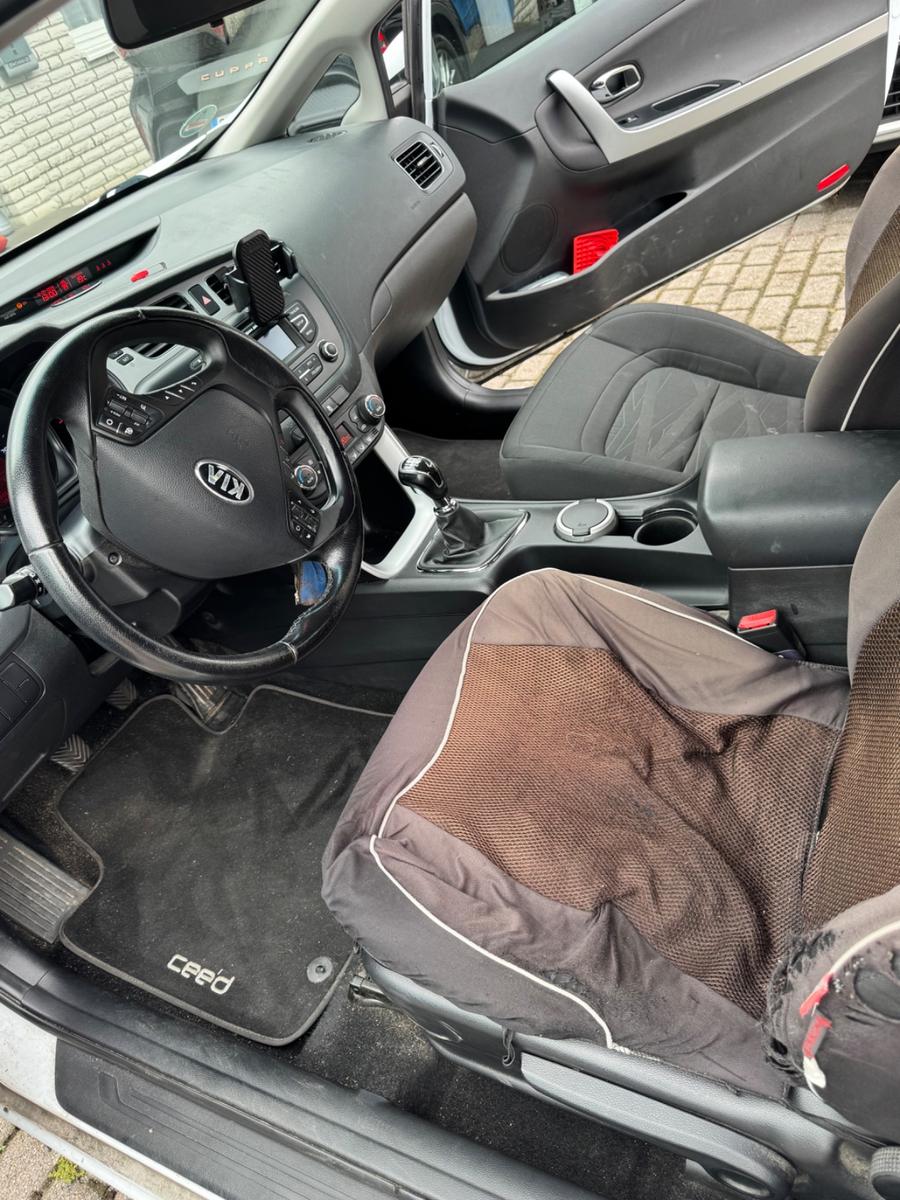 Kia pro_cee'd / ProCeed 1.6 CRDi 128 Vision pro_...