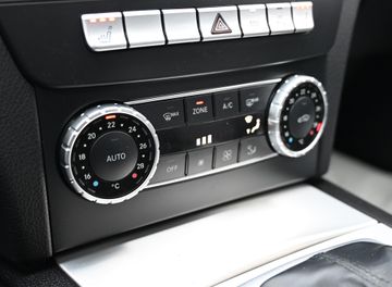 Mercedes C 220 - 12