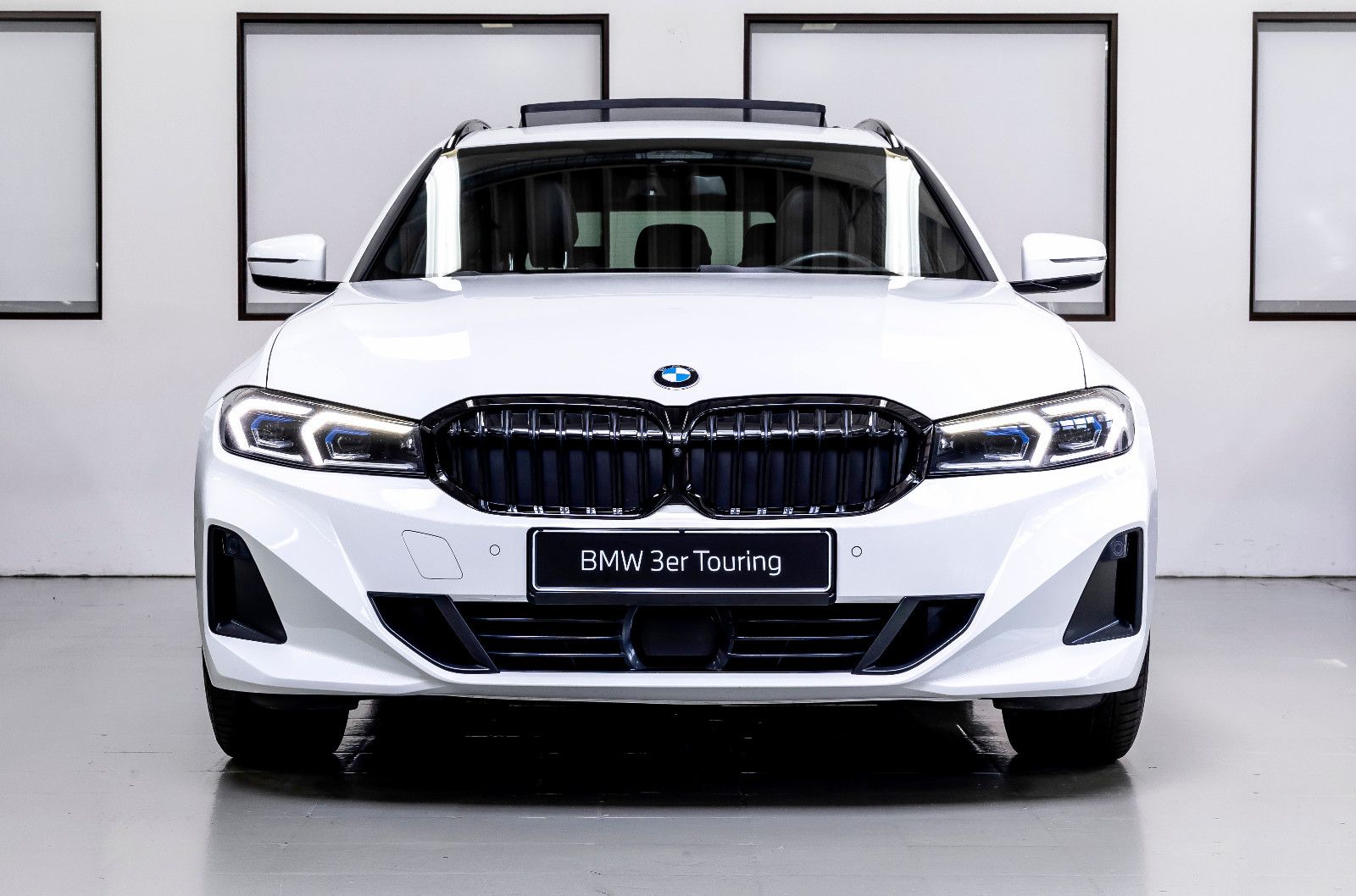 BMW 320dT SAG LED LCP HUD ACC AG+ DAP PANO H&K 19" imagem 2