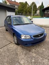 Hyundai Accent 1.3 geringe Laufleistung - Hyundai aus 2002