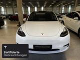 Tesla Model Y Rear-Wheel Drive - weiße Tesla Model Y