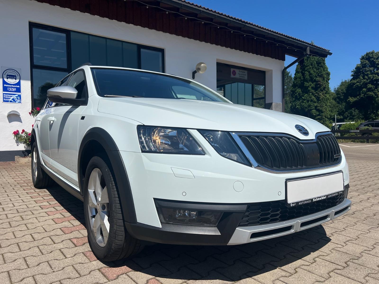 Skoda Octavia Combi Scout 4x4 *AHK, 8-Fach Alu*