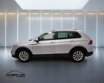 Volkswagen Tiguan - 3