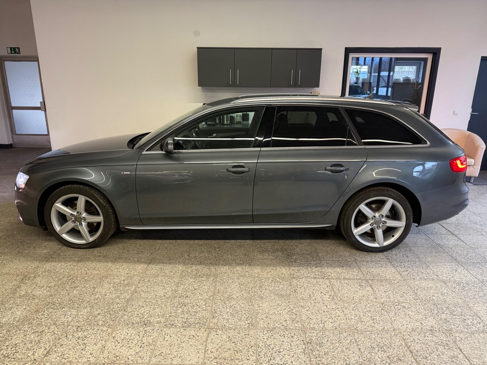Audi A4 Avant S Line