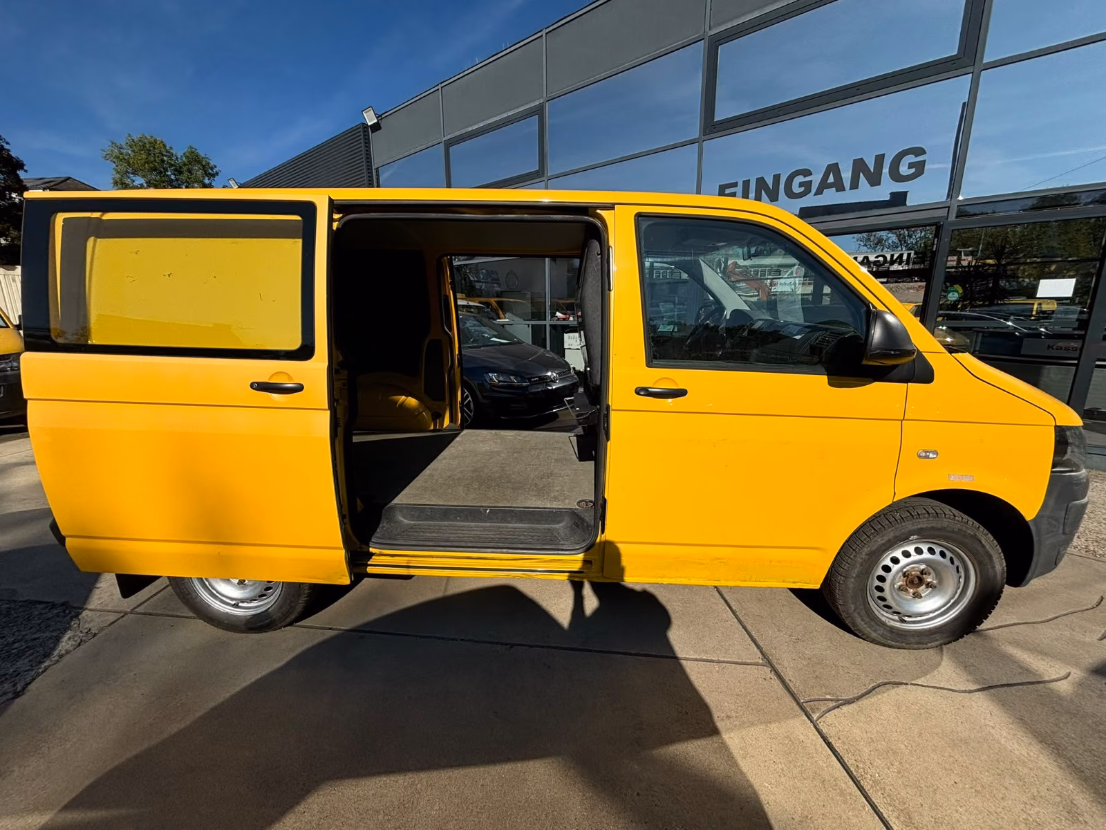 VOLKSWAGEN T5 - TRANSPORTER - 84 CV - BVM - AIDE AU STATIONNEMENT