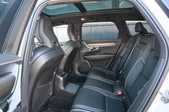 Fahrzeugabbildung Volvo V90 T8 TwinEngine AWD R-Design*PANO*B&W*LUFT*360