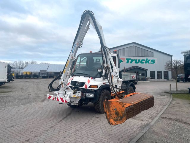 Unimog U 400  / Pritsche / Mulag Mulcher / Wasserpumpe