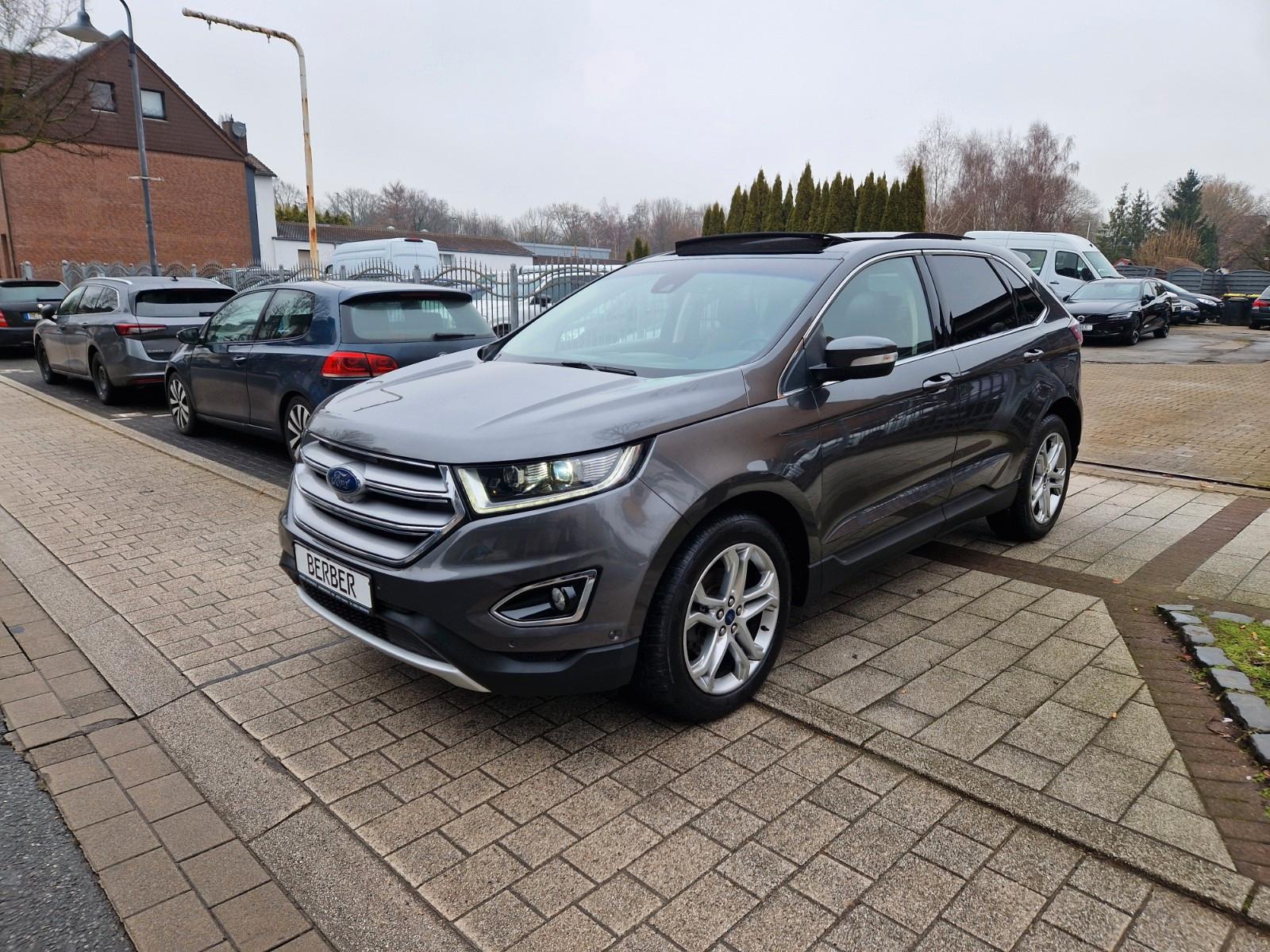 Ford Edge Titanium 4x4*PANO*NAVI*LEDER*LED*AHK*ACC*