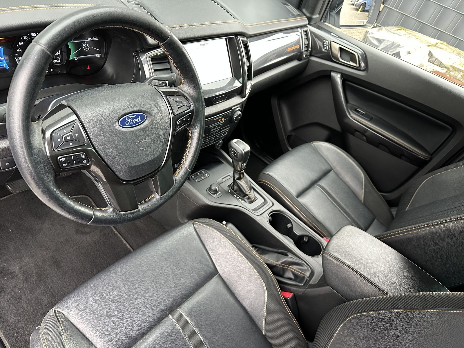 Fahrzeugabbildung Ford Ranger 2.0 EB Aut. Wildtrak DoKa 4x4 NAV+LED+AHK