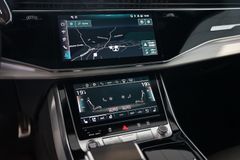 AUDI Q8 50 TDI quattro | S line | Pano | B&O | Matrix AUDI Q8 50 TDI quattro | S line | Pano | B&O | Matrix